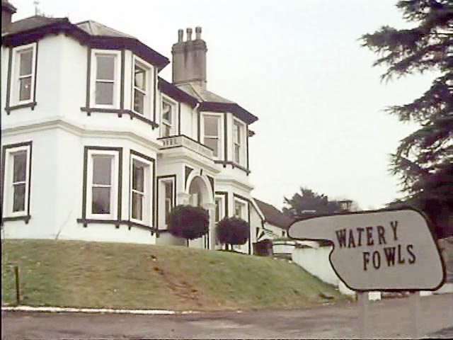 fawlty-towers-episode-9-sign-watery-fowls